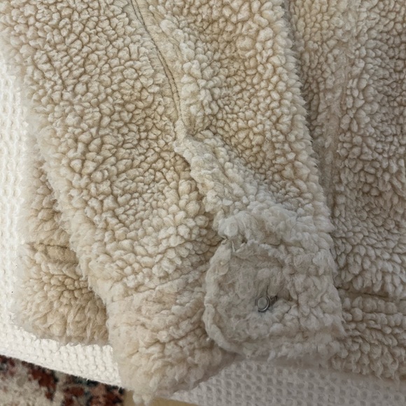 Sherpa Jacket - Picture 5 of 8